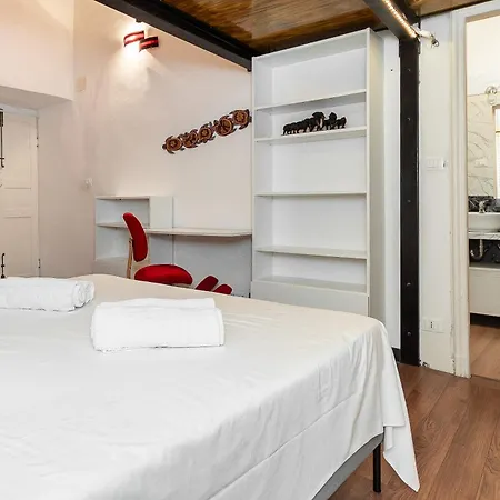 Cozy Apartment, 300 Meters From The Genoa Aquarium And San Giorno Metro Esterno foto