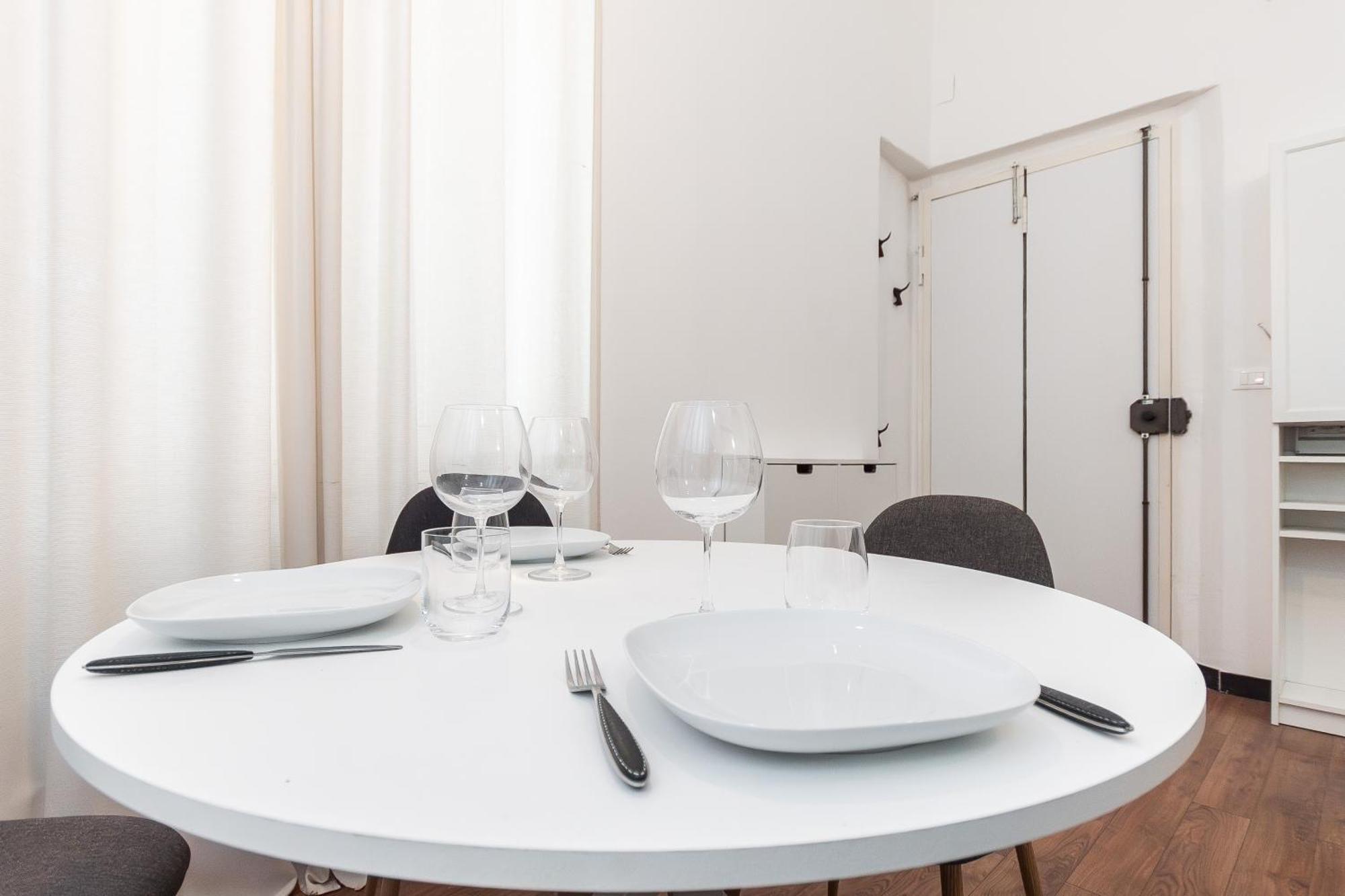 Cozy Apartment, 300 Meters From The Aquarium And San Giorno Metro Appartement